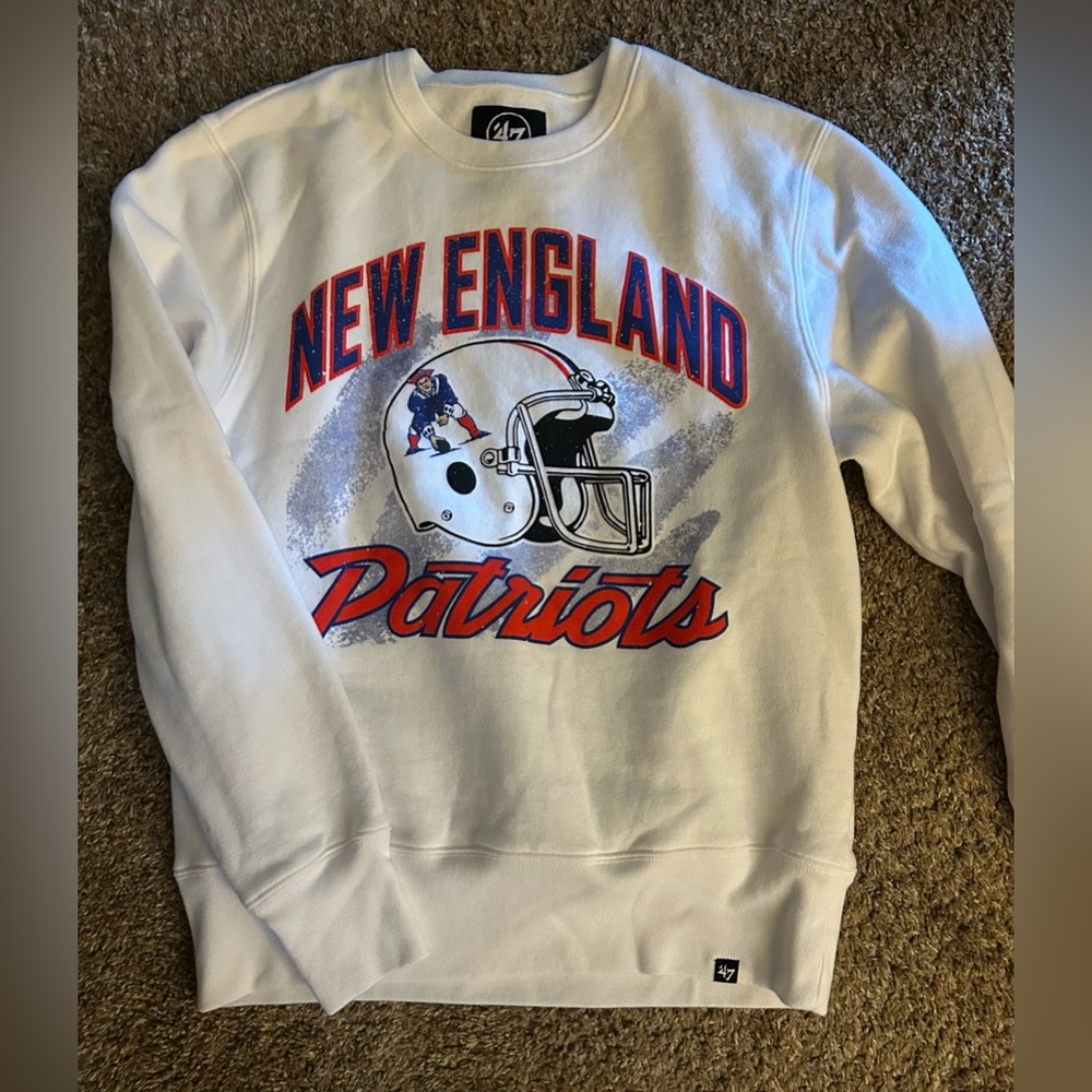 NWOT New England Patriots Throwback Sweatshirt